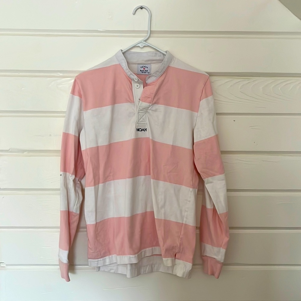 Noah pink stripe long sleeved mock neck t shirt
